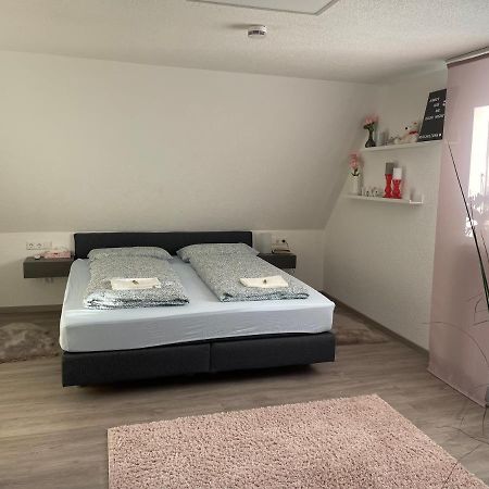 #2 Grosses Zimmer Mit Pool Und Garten ميمنغن المظهر الخارجي الصورة