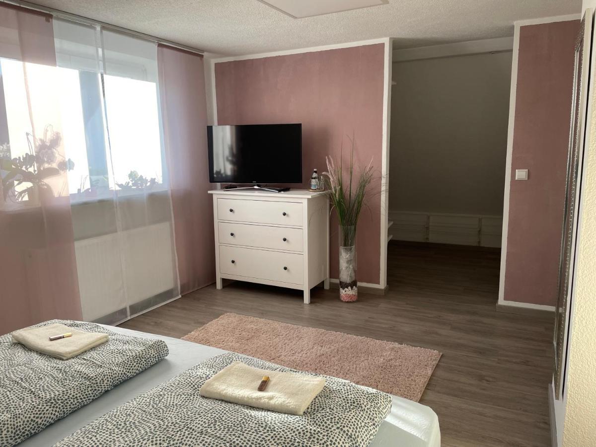 #2 Grosses Zimmer Mit Pool Und Garten ميمنغن المظهر الخارجي الصورة