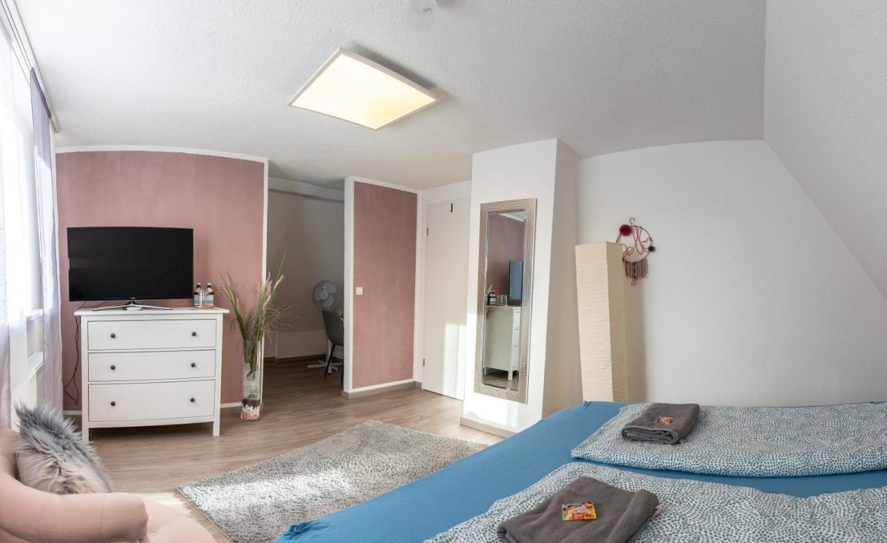 #2 Grosses Zimmer Mit Pool Und Garten ميمنغن المظهر الخارجي الصورة