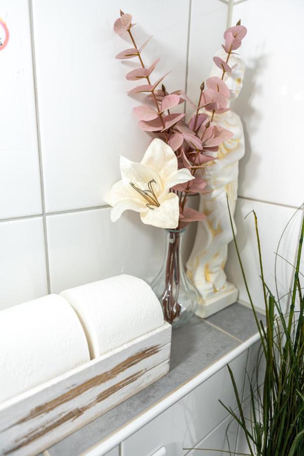 #2 Grosses Zimmer Mit Pool Und Garten ميمنغن المظهر الخارجي الصورة